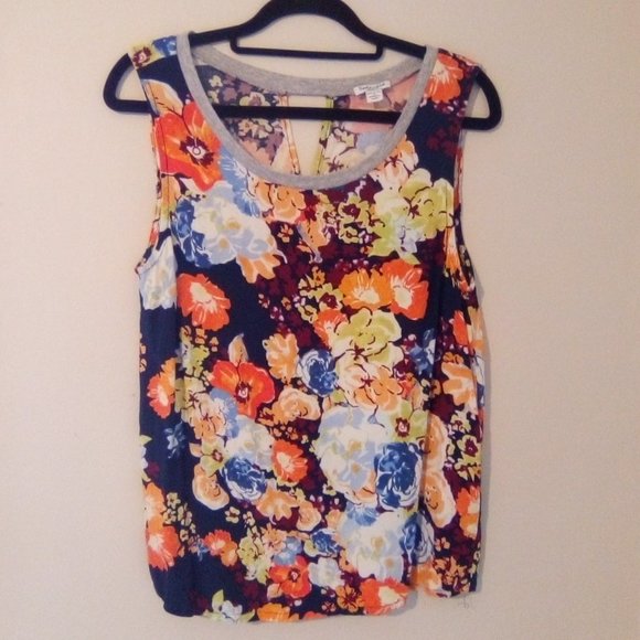Splendid Tops - *3 for $5* Splendid Floral Tank Top Sz. M